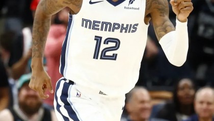 开云体育app-凯尔特人鏖战福建队，莫兰特刷新纪录