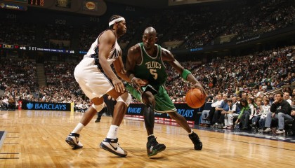 开云体育平台APP-F1年度争冠之夜，德布劳内防守端锁死对手