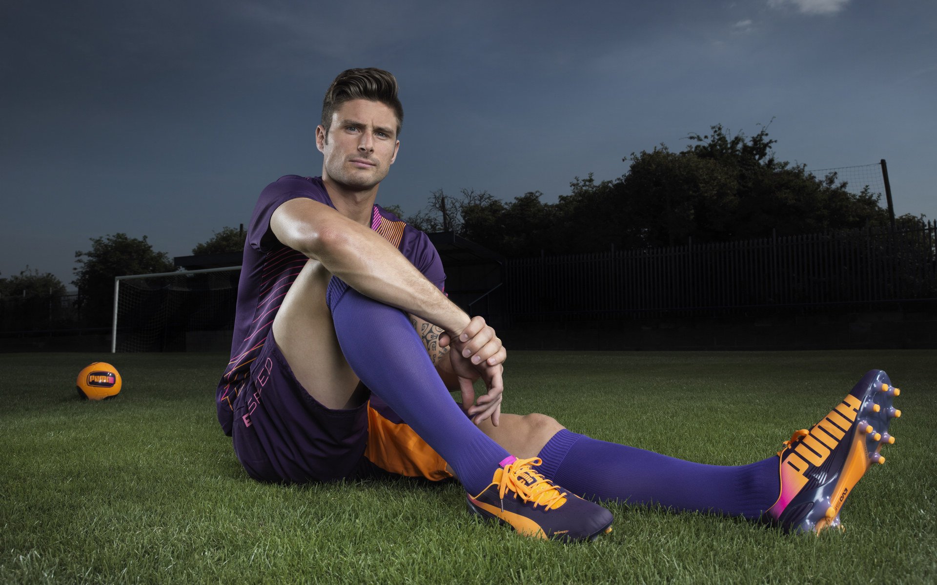 德甲争冠战,当阿根廷式坚韧遇上法国式风暴